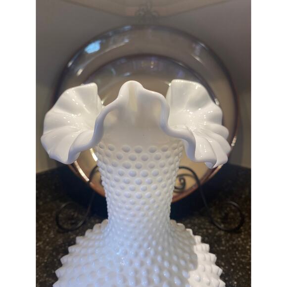 Vintage Milk Vase - Picture 5 of 6